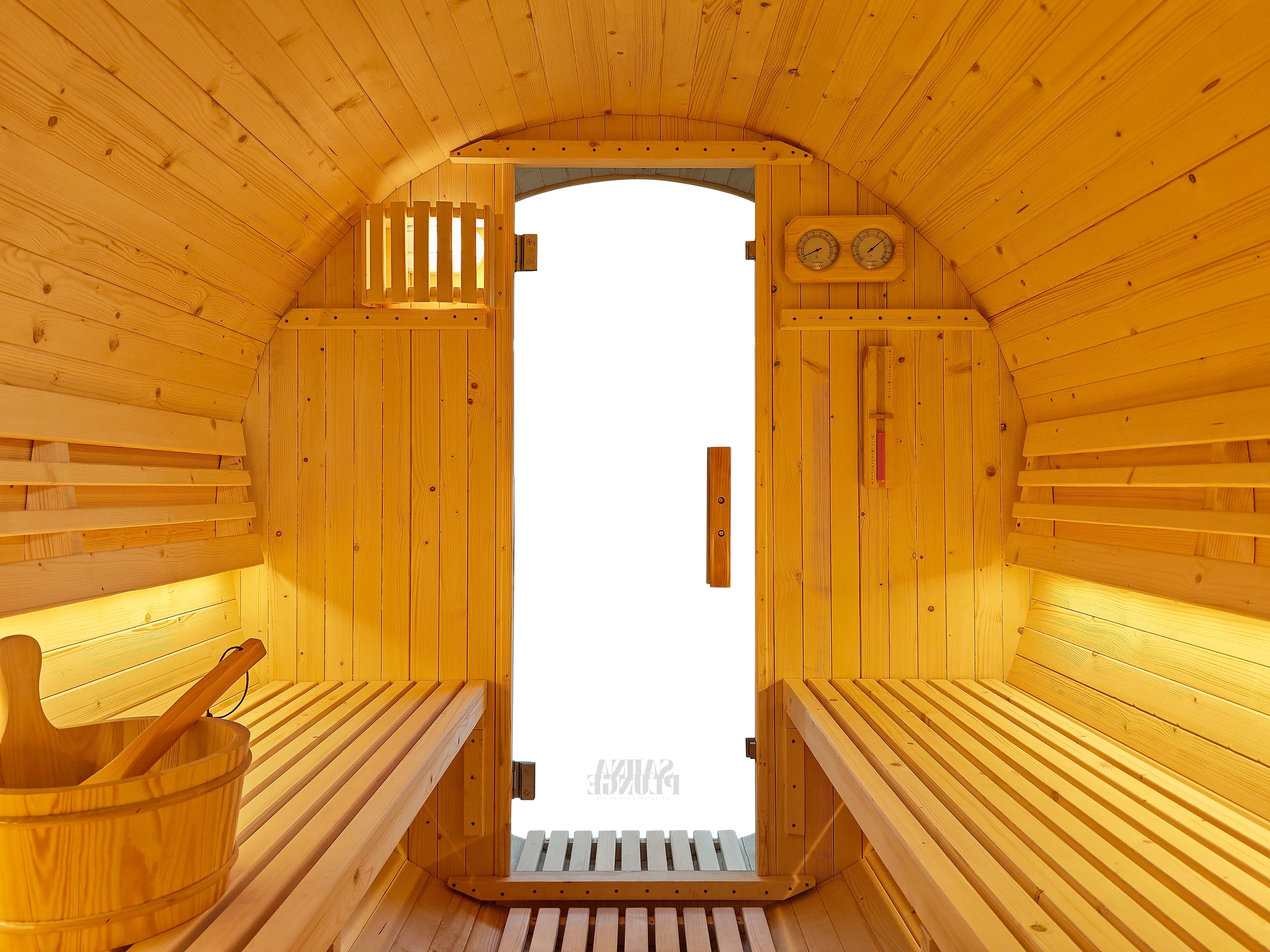 The Pennine Barrel by SaunaPlunge - Traditional Outdoor Luxury (6 person)